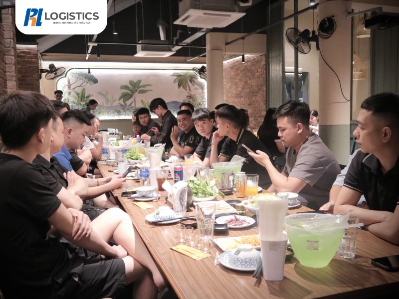 van-chuyen-trung-viet-ph-logistics-2
