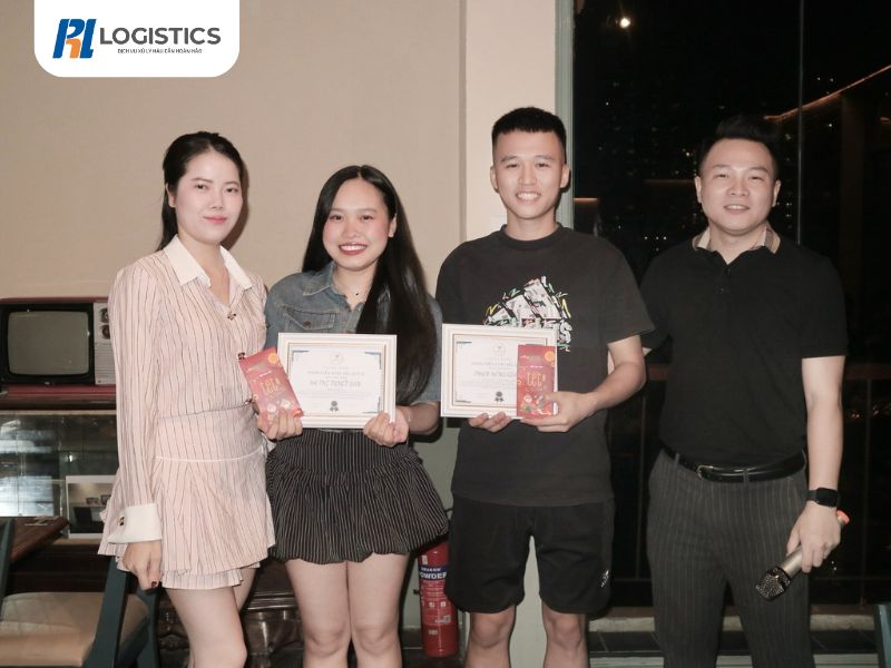 van-chuyen-trung-viet-ph-logistics-3